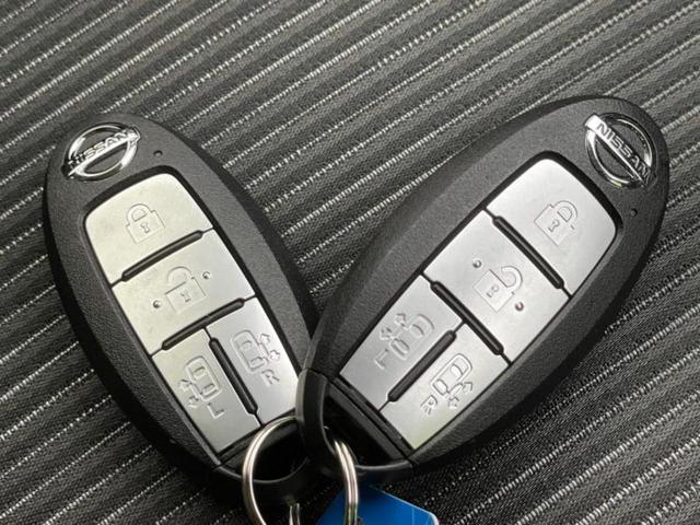 セレナ ハイウェイスターＶ　新品タイヤ／保証書／純正　１０インチ　ＳＤナビ／フリップダウンモニター　純正　１１インチ／インテリジェントルームミラー／エマージェンシーブレーキ／両側電動スライドドア／アラウンドビューモニター　禁煙車（40枚目）