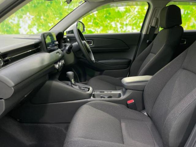 ＷＥＣＡＲＳでは各商談席に大型モニターをご用意しております！見やすい大画面でゆったりと全国の在庫をご覧いただけます！是非ご来店お待ちしております！