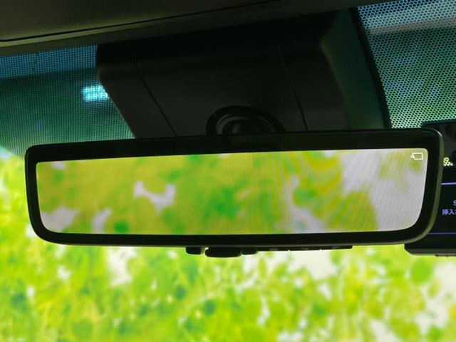 ＷＥＣＡＲＳでは各商談席に大型モニターをご用意しております！見やすい大画面でゆったりと全国の在庫をご覧いただけます！是非ご来店お待ちしております！