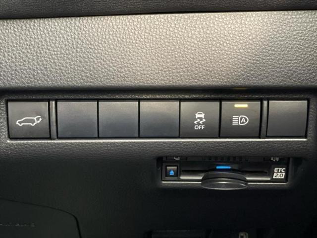 国産車から輸入車まで多様なお客様のニーズのお応えできるように、全国規模で豊富な在庫展開！車のことならＷＥＣＡＲＳへ！