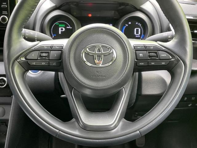 ヤリスクロス ハイブリッドＧ　新品タイヤ／保証書／ディスプレイオーディオ８インチ／トヨタセーフティセンス／シートヒーター　前席／パノラミックビューモニター／車線逸脱防止支援システム／ヘッドランプ　ＬＥＤ／ＵＳＢジャック　ＴＶ（14枚目）