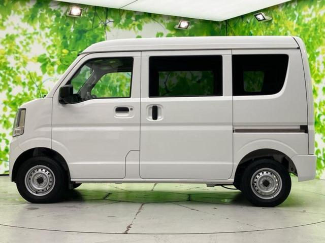 エブリイ ４ＷＤ　ＰＡ　保証書／ＥＢＤ付ＡＢＳ／横滑り防止装置／禁煙車／エアバッグ　運転席／エアバッグ　助手席／衝突安全ボディ／パワーステアリング／オートライト／盗難防止システム／マニュアルエアコン／取扱説明書　４ＷＤ（2枚目）