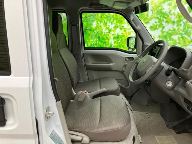 エブリイ ４ＷＤ　ＰＡ　保証書／ＥＢＤ付ＡＢＳ／横滑り防止装置／禁煙車／エアバッグ　運転席／エアバッグ　助手席／衝突安全ボディ／パワーステアリング／オートライト／盗難防止システム／マニュアルエアコン／取扱説明書　４ＷＤ（4枚目）