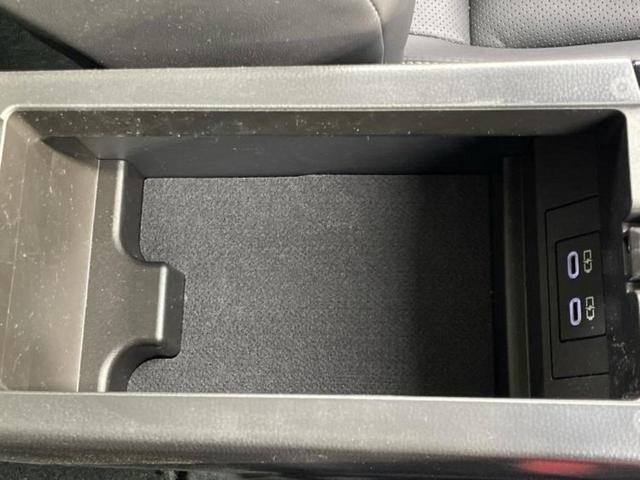 プリウス Ｚ　新品タイヤ／保証書／ディスプレイオーディオ１２．３インチ／デジタルインナーミラー／トヨタセーフティセンス／エアーシート　前席／パノラミックビューモニター／車線逸脱防止支援システム／シート　合皮　ＴＶ（34枚目）