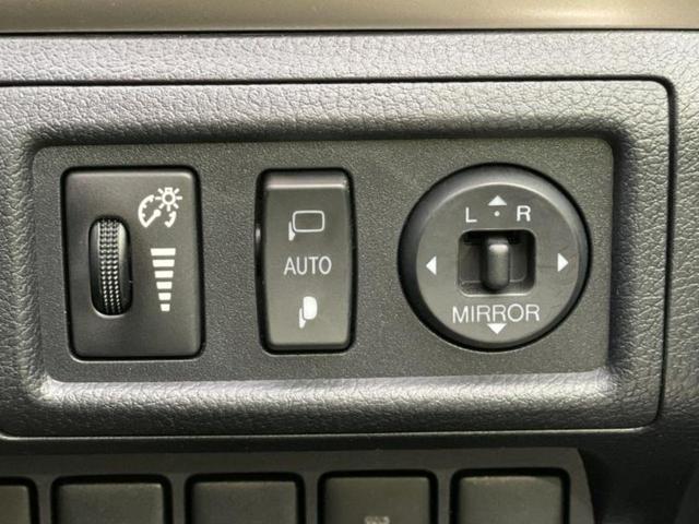 ＣＴ ＣＴ２００ｈバージョンＬ　純正　ＳＤナビ／プリクラッシュセーフティ／シートヒーター　前席／車線逸脱防止支援システム／シート　フルレザー／ドライブレコーダー　前後／ヘッドランプ　ＬＥＤ／ＵＳＢジャック／Ｂｌｕｅｔｏｏｔｈ接続（28枚目）