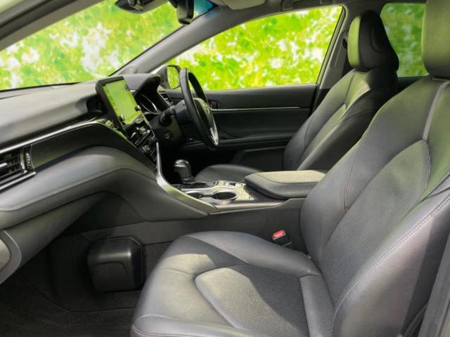 カムリ Ｇレザーパッケージ　ＪＢＬ／保証書／ディスプレイオーディオ＋ナビ９インチ／トヨタセーフティセンス／シートヒーター　前席／パノラミックビューモニター／車線逸脱防止支援システム／シート　フルレザー／電動バックドア　革シート（7枚目）