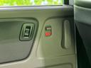 WECARSの展示場では実際に見て、触ってお車をお選びいただけます!知識の豊富な営業スタッフが様々なカーライフをご提案いたします!