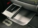 ４ＷＤ　Ｔプレミアム　保証書／純正　９インチ　ＳＤナビ／デジタルルームミラー／イーアシスト（ミツビシ）／両側電動スライドドア／シートヒーター　前席／全方位モニター／車線逸脱防止支援システム／シート　ハーフレザー　ターボ（37枚目）