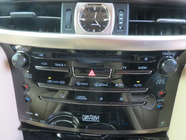 ＬＸ ＬＸ５７０ブラックシークエンス　ＷＡＬＤフルエアロ　ＷＡＬＤ２４インチＡＷ　黒革シート　サンルーフ　純正ナビ・ＴＶ　リアモニター２個　ＥＴＣ（13枚目）