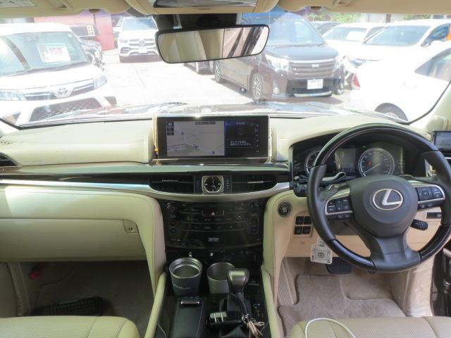 ＬＸ ＬＸ５７０ブラックシークエンス　ＷＡＬＤフルエアロ　ＷＡＬＤ２４インチＡＷ　黒革シート　サンルーフ　純正ナビ・ＴＶ　リアモニター２個　ＥＴＣ（18枚目）