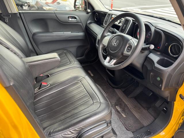 Ｎ－ＯＮＥ ツアラー・Ｌパッケージ　ターボ　無限エアロ　無限１５インチアルミ　モデューロダウンサス　オートライト　パドルシフト　スマートキー＆プッシュスタート　ＥＴＣオートエアコン（12枚目）