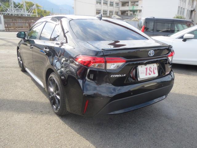 カローラ アクティブスポーツ 特別仕様車 アクティブクルーズコントロール 純正10インチナビ・フルセグTV バックカメラ 純正ドライブレコーダー ETC シートヒーター 純正ブラック17インチAW(9枚目)