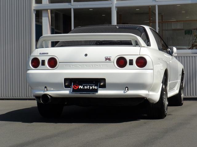 スカイライン ＧＴ－Ｒ　タイミングベルト交換済み　平成２０年・２２年・２４年・２６年・２８年・３０年記録簿あり　柿本マフラー　修復歴なし（8枚目）