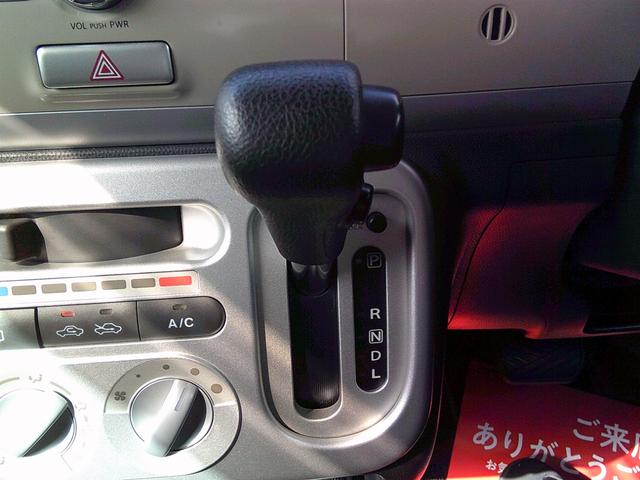 アルトラパン Ｇ　スマートキー　電動格納ミラー　ベンチシート　ＣＶＴ　盗難防止システム　ＡＢＳ　ＣＤ　アルミホイール　衝突安全ボディ　エアコン　パワーステアリング　パワーウィンドウ（5枚目）