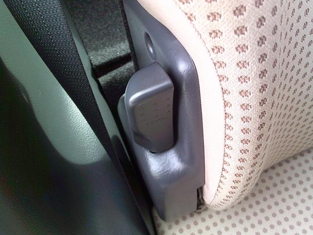 アルトラパン リミテッド　ＥＴＣ　ナビ　スマートキー　電動格納ミラー　シートヒーター　ＣＶＴ　盗難防止システム　ＡＢＳ　ＣＤ　アルミホイール　衝突安全ボディ　エアコン　パワーステアリング　パワーウィンドウ　運転席エアバッグ（42枚目）