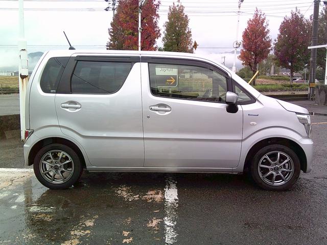 この度は当店のお車をご覧になっていただき、誠にありがとうございます。ぜひじっくりとご検討下さい。気軽にお問合せ・お見積りお待ちしております。