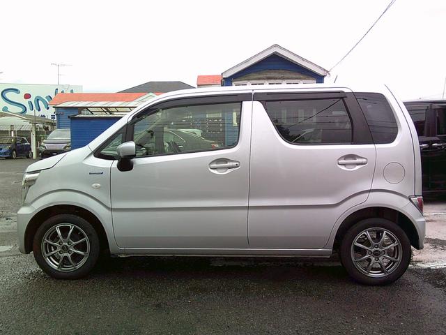 この度は当店のお車をご覧になっていただき、誠にありがとうございます。ぜひじっくりとご検討下さい。気軽にお問合せ・お見積りお待ちしております。