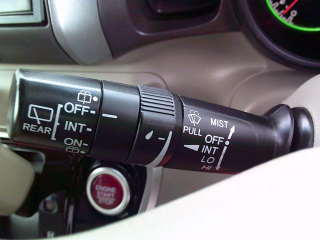 N-BOX+ G 両側スライド・片側電動 ナビ スマートキー アイドリングストップ 電動格納ミラー ベンチシート CVT 盗難防止システム ABS ESC アルミホイール 衝突安全ボディ エアコン パワーステアリング(6枚目)