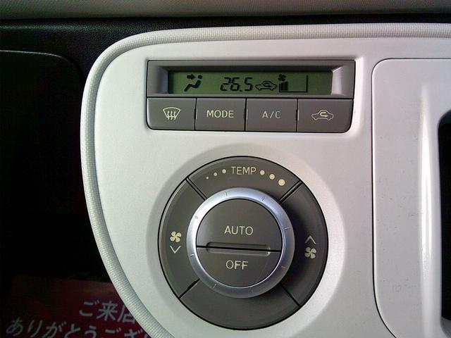 ミラココア ココアプラスＸ　ナビ　スマートキー　電動格納ミラー　ベンチシート　ＣＶＴ　盗難防止システム　ＡＢＳ　ＣＤ　ルーフレール　衝突安全ボディ　エアコン　パワーステアリング　パワーウィンドウ（5枚目）