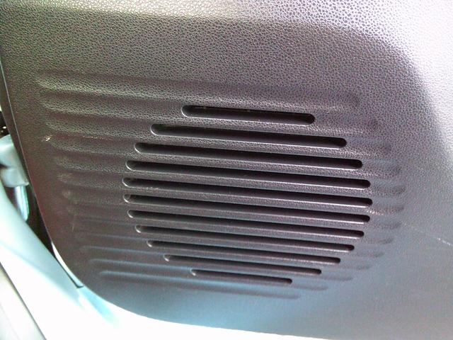 ミラココア ココアプラスＸ　ナビ　スマートキー　電動格納ミラー　ベンチシート　ＣＶＴ　盗難防止システム　ＡＢＳ　ＣＤ　ルーフレール　衝突安全ボディ　エアコン　パワーステアリング　パワーウィンドウ（70枚目）