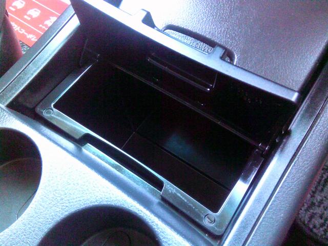 ヴェルファイア 2.4Z プラチナセレクションII ETC バックカメラ ナビ クリアランスソナー 両側電動スライドドア オートライト HID 電動リアゲート スマートキー 電動格納ミラー 後席モニター 3列シート オットマン CVT(40枚目)