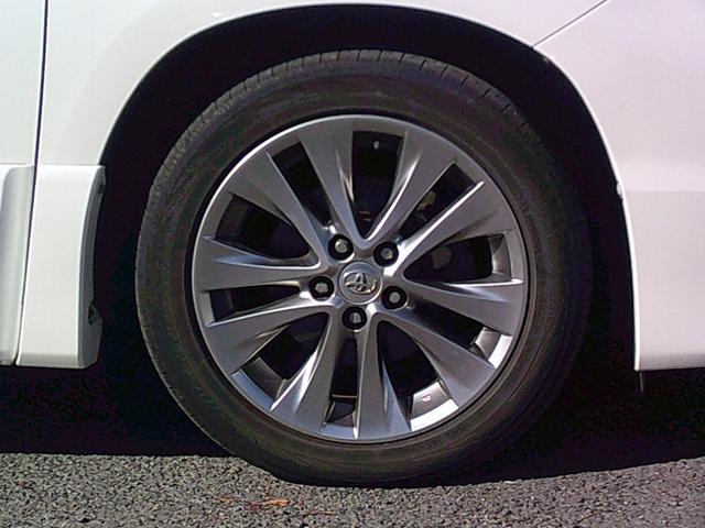 ヴェルファイア 2.4Z プラチナセレクションII ETC バックカメラ ナビ クリアランスソナー 両側電動スライドドア オートライト HID 電動リアゲート スマートキー 電動格納ミラー 後席モニター 3列シート オットマン CVT(69枚目)