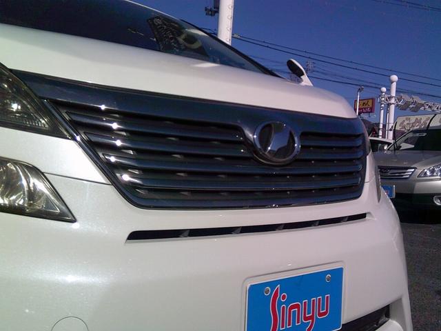 ヴェルファイア 2.4Z プラチナセレクションII ETC バックカメラ ナビ クリアランスソナー 両側電動スライドドア オートライト HID 電動リアゲート スマートキー 電動格納ミラー 後席モニター 3列シート オットマン CVT(72枚目)