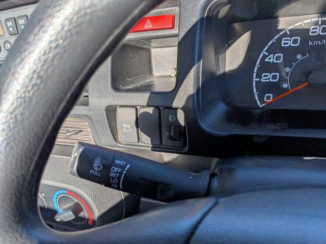 アクティトラック ＳＤＸ　マニュアル・４ＷＤ・パワステ有・エアコン無し（29枚目）