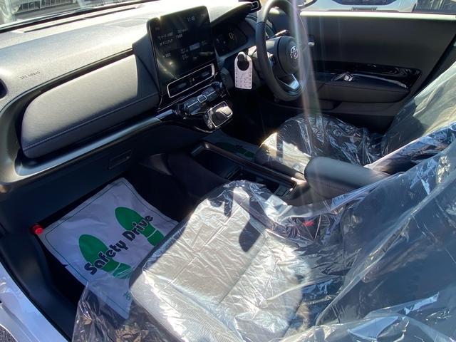 アクア Z 純正10型ディスプレイオーディオ・衝突被害軽減システム・パノラミックビューモニター・フルセグ・トヨタチームメイト・ヘッドアップディスプレイ・純正16インチAW・ブラインドスポットモニター・USB接続(13枚目)