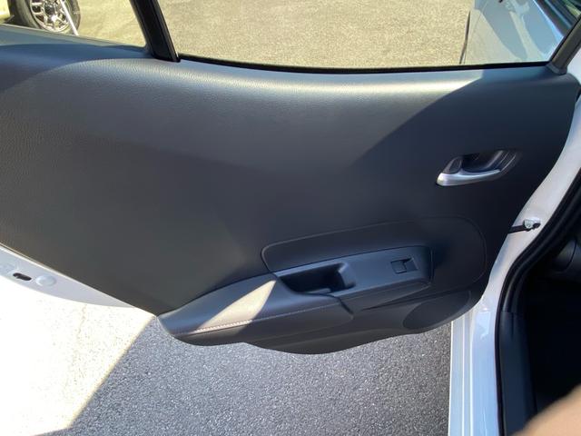 アクア Z 純正10型ディスプレイオーディオ・衝突被害軽減システム・パノラミックビューモニター・フルセグ・トヨタチームメイト・ヘッドアップディスプレイ・純正16インチAW・ブラインドスポットモニター・USB接続(32枚目)