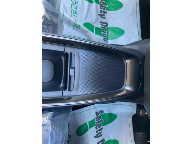 アクア Z 純正10型ディスプレイオーディオ・衝突被害軽減システム・パノラミックビューモニター・フルセグ・トヨタチームメイト・ヘッドアップディスプレイ・純正16インチAW・ブラインドスポットモニター・USB接続(38枚目)