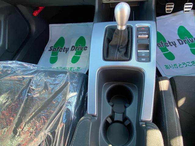 シビック タイプＲ　レーシングブラックパッケージ　登録済未使用車・自動防眩ルームミラー・ＴＹＰＥ　Ｒ専用リアスポイラー（グロスブラック）・ブラック内装　ホンダコネクト９インチナビ・バックカメラ・衝突軽減・ブラインドスポット・ＬＥＤ・１９インチアルミ（37枚目）