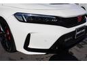 タイプＲ　レーシングブラックパッケージ　登録済未使用車・自動防眩ルームミラー・ＴＹＰＥ　Ｒ専用リアスポイラー（グロスブラック）・ブラック内装　ホンダコネクト９インチナビ・バックカメラ・衝突軽減・ブラインドスポット・ＬＥＤ・１９インチアルミ（14枚目）