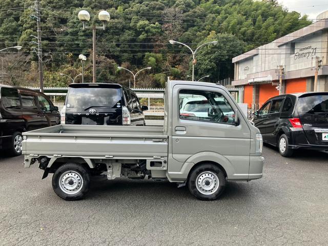 キャリイトラック ＫＸ　４ＷＤ　オートマ　エアコン　パワステ　パワーウインドウ　キーレス　フォグ　デュアルカメラブレーキサポート　作業灯　ファブリックシート（4枚目）