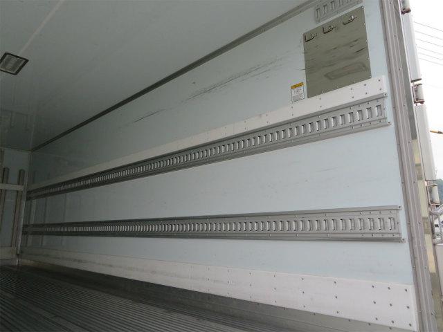 ２．３ｔ　ワイド　冷蔵冷凍車　パワーゲート(30枚目)