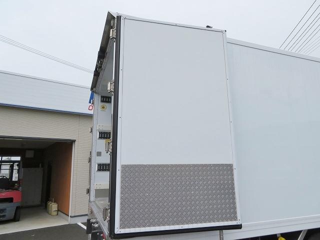 ５．３ｔ　増トンワイド　冷蔵冷凍車　パワーゲート(41枚目)
