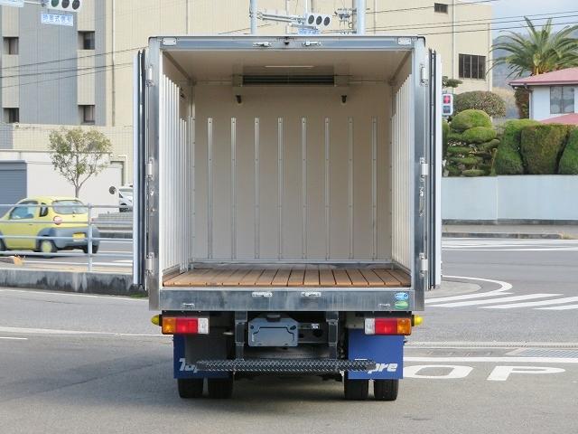 日野 デュトロ