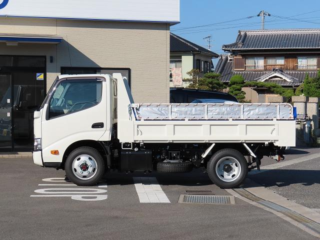 デュトロ ２．８ｔ　４ＷＤ　全低床　Ｌゲートダンプ　内寸－長２８８／幅１５９／高３２・極東・アオリ３方開・手動コボレーン・４ナンバー・１５０馬力ターボ（3枚目）