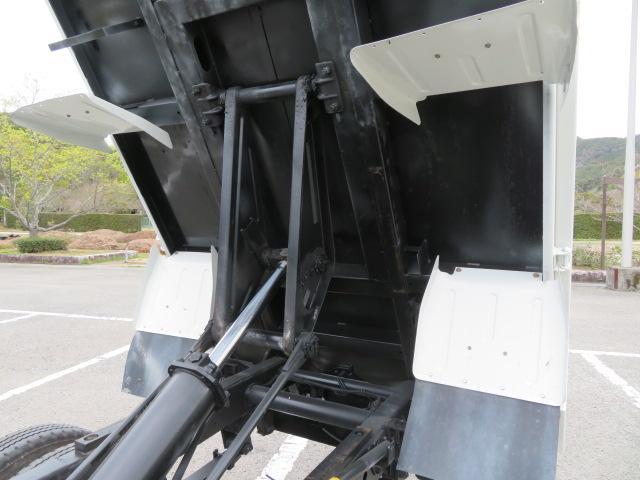 エルフトラック ２ｔ　高床　強化ダンプ　内寸－長３０６／幅１５９／高３１・新明和・アオリ３方開・４ナンバー・１５０馬力ターボ（54枚目）