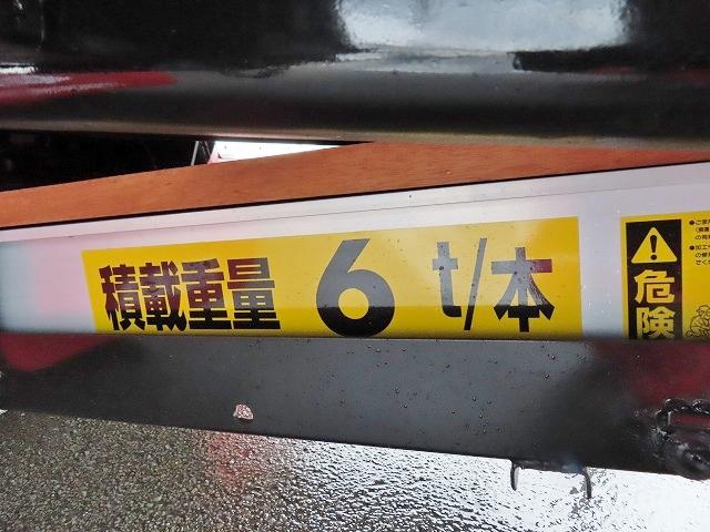 ファイター ９．７ｔ　増トンワイド低床２デフ　クレーン付ハイジャッキ　内寸－長５９７／幅２３５／高３７・ユニック・四国車体・床板・内フック５対・４段クレーン・ラジコン・フックイン・２．９３ｔ吊り・自動張出・格納ジャッキ・アルミブロック・アオリ５方開・２７０馬力ターボ（59枚目）