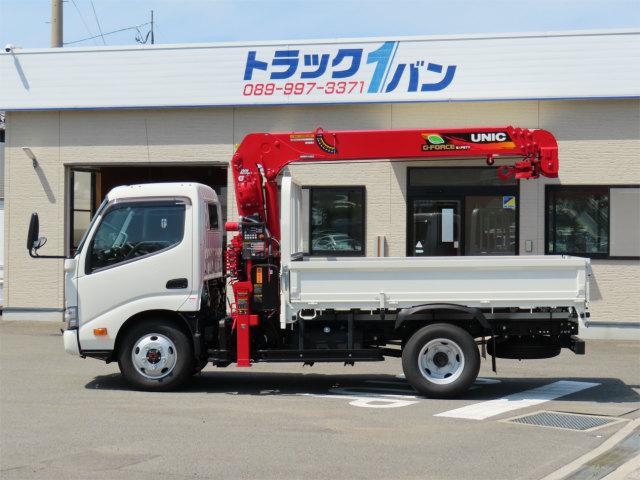 デュトロ ２ｔ　４ＷＤ　１１尺　４段ラジコンフックイン　内寸－長２８３／幅１７９／高３７・ユニック・床板・２．９３ｔ吊・ＭＬ警報型・差違いジャッキ・アオリ３方開・１５０馬力ターボ（3枚目）