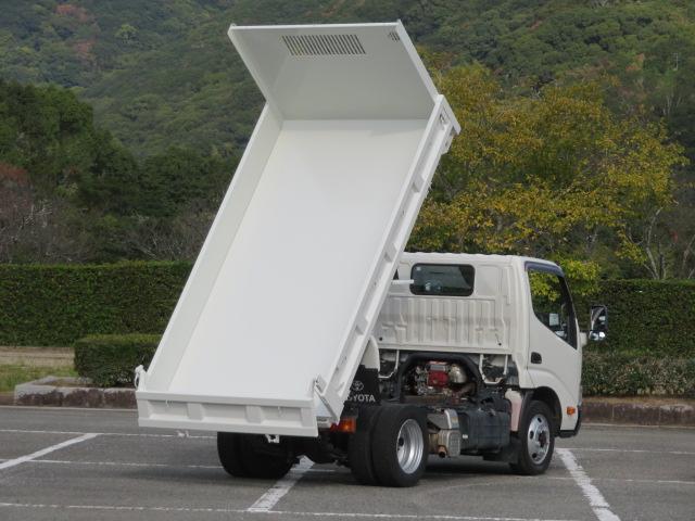 トヨエース １．８５ｔ　全低床　４ＷＤ　強化ダンプ　内寸－長３０４／幅１５８／高２７・極東・アオリ３方開・４ナンバー・歩み掛け・１３６馬力ターボ（10枚目）