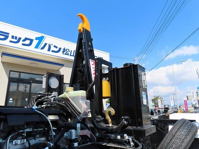 キャンター ３ｔ　フックロール　極東フックロール（新明和キャリア用）・シングルホイスト・４ナンバー・液晶メーター・１５０馬力ターボ（41枚目）