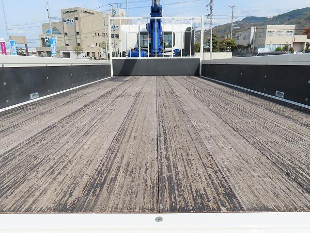 ヒノレンジャー ２．２ｔ　ワイド　４段ラジコンフックイン　内寸－長５５６／幅２３６／高４０・タダノ・床板・２．９３ｔ吊り・ＭＬ（モーメントリミッター）警報型・アオリ３方開・セイコーラック付・２４０馬力ターボ（26枚目）