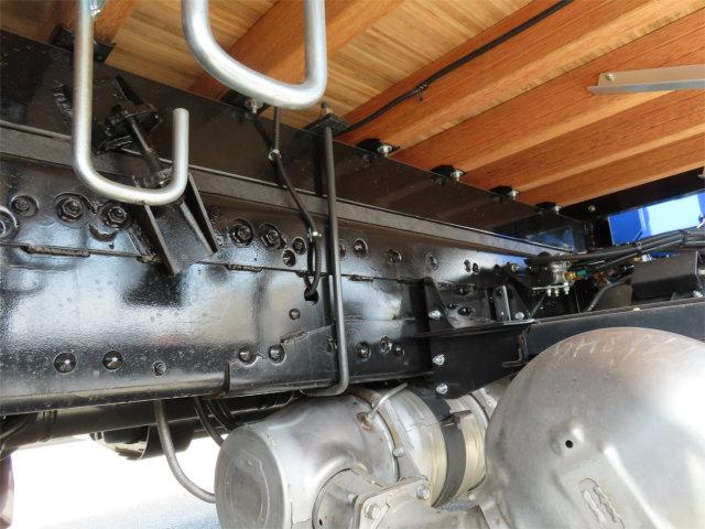 ファイター １０．７ｔ　増トンワイド　４段ラジコンフックイン　内寸－長５５０／幅２３５／高７１・タダノ・床板・内フック５対・２．９３ｔ吊り・ＭＬ（モーメントリミッター）警報型・アルミブロック・アオリ３方開・セイコーラック付・２７０馬力ターボ（60枚目）