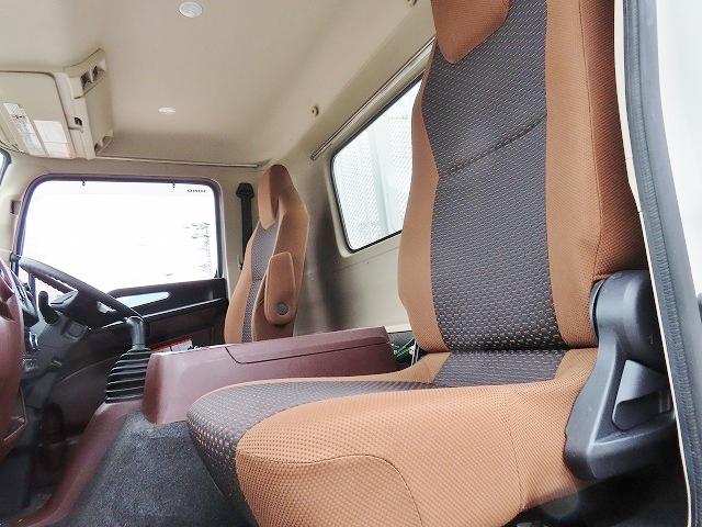 ヒノレンジャー ８．７ｔ　増トンワイド　平ボデー　内寸－長７２０／幅２３６／高４０・床板・アオリ３方開・ロープ穴５対・セイコーラック付・２４０馬力ターボ（12枚目）