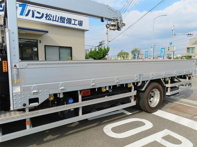 フォワード ６．９ｔ　増トン　５段ラジコンフックイン　内寸－長５５４／幅２２１／高３９・ユニック・２．９３ｔ吊り・床板・落フック７対・ＭＬ（モーメントリミッター）警報型・アルミブロック・アオリ３方開・セイコーラック付・２４０馬力ターボ（34枚目）