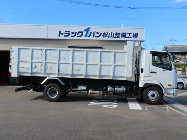 ファイター ２．５ｔ　土砂禁　ロングダンプ　内寸－長５３０／幅２００／高１１９・新明和・１２．６立米・リア観音開・２２０馬力ターボ（4枚目）
