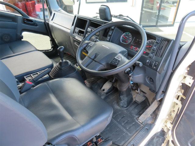 フォワード ５．２ｔ　増トン　Ｌゲートダンプ　内寸－長３０５／幅２０６／高４９・新明和・電動コボレーン・中型免許対応車・２１０馬力ターボ（13枚目）