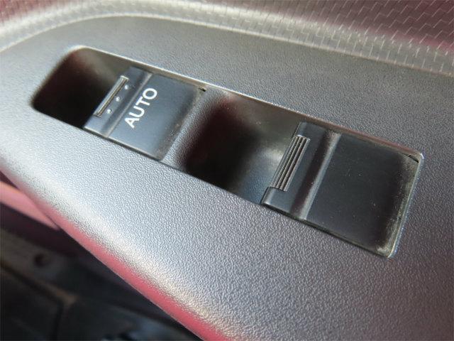フォワード ５．２ｔ　増トン　Ｌゲートダンプ　内寸－長３０５／幅２０６／高４９・新明和・電動コボレーン・中型免許対応車・２１０馬力ターボ（25枚目）